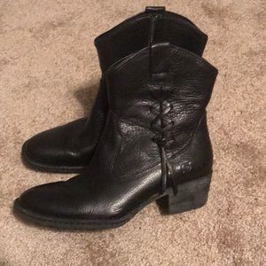 Born ankle bootie